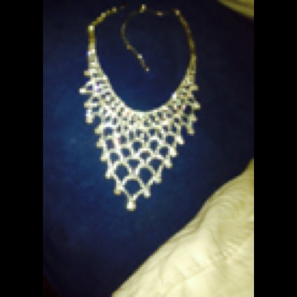 Neckalace