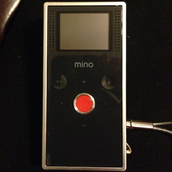 FLIP Video Camera 💕 - Picture 3 of 4