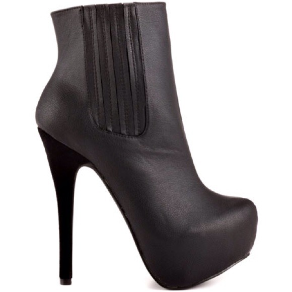 Joelle 8M 5 inch stiletto&platform ankle bootie