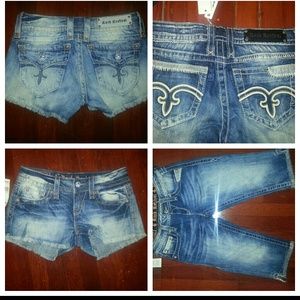 Rock revival short and capri bundle