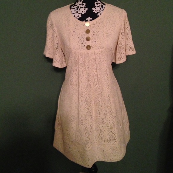 ❤️Gifted❤️ Beautiful vintage inspired lace dress - Picture 2 of 4