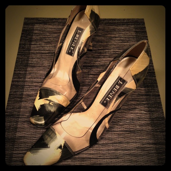Multi colored pumps