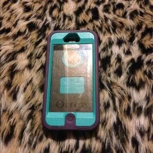 (On Hold) Otter Box IPhone 5 Case 💕