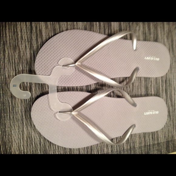 Silver old navy flip flops