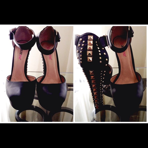 🎉 HOST PICK 2/15 🎉Hiral by JustFab - Picture 2 of 4
