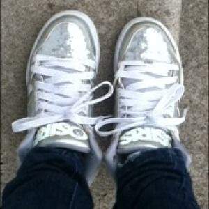 Silver sequin Osiris :)