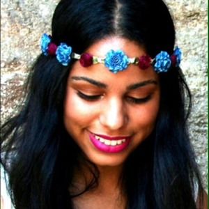 Vida Kush flower child headband