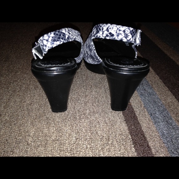 Shoes - Picture 3 of 3