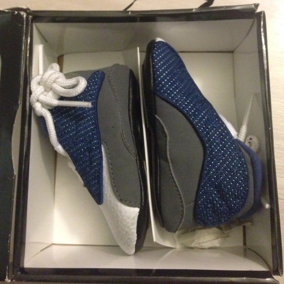 🚫 SOLD 🚫 Jordan 13 flints! 2C