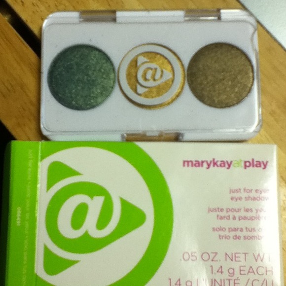 Mary Kay shadows in green, gold, and light brown - Picture 2 of 2