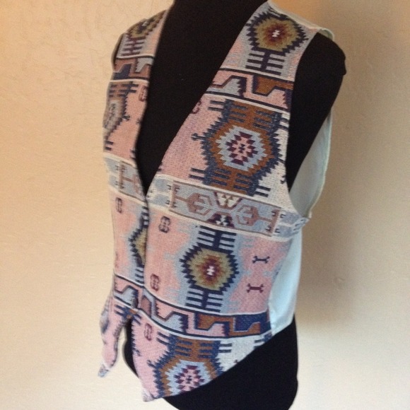 Vintage 90's Aztec Print Vest - Picture 2 of 4
