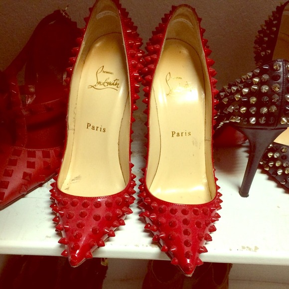 SOLD‼️ SPIKE PIGALLE IN RED - Picture 1 of 4