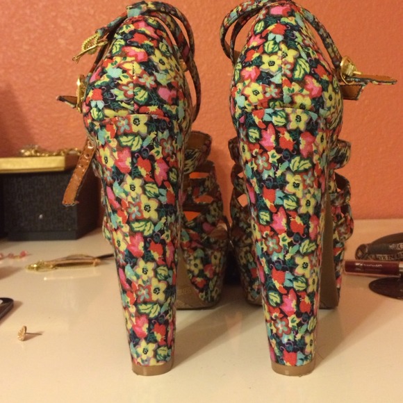 ❌Sold❌ - Picture 3 of 3