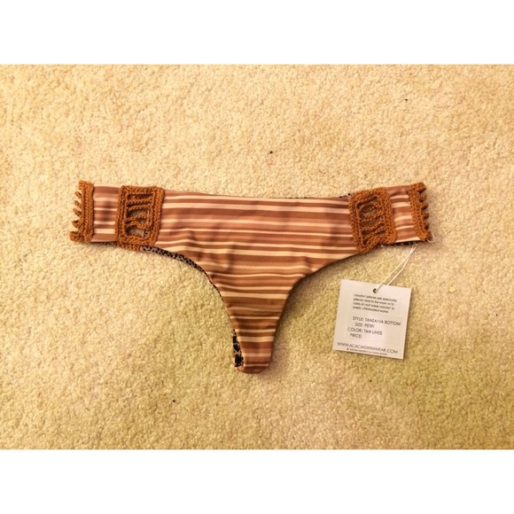 ❌❌SOLD❌❌ Tanzania Tan Lines Acacia Bottom