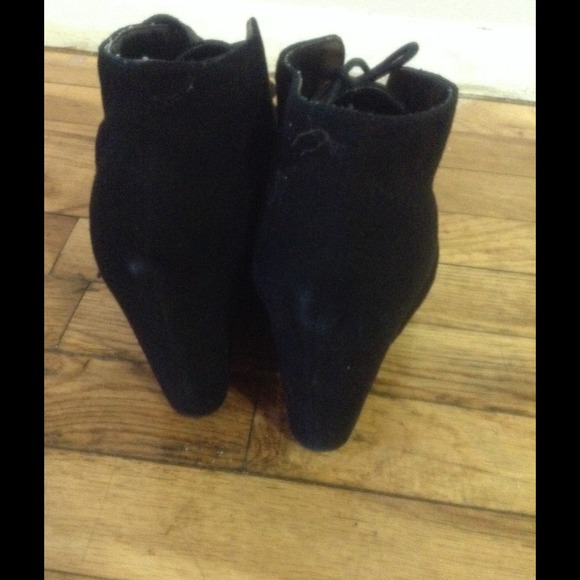 Suede wedge - Picture 2 of 3