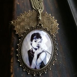 Audrey Hepburn pendant necklace