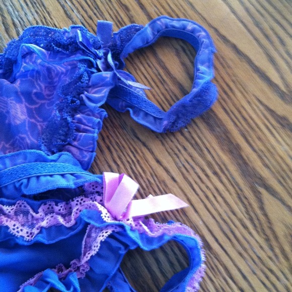 Thong - Picture 4 of 4