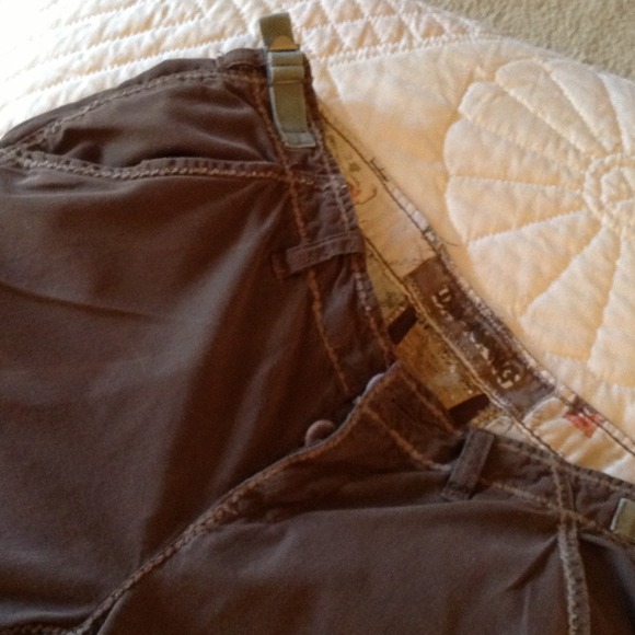 Da Nang Trousers Like New