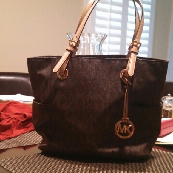 SOLD Michael kors tote