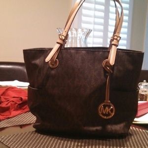 SOLD Michael kors tote