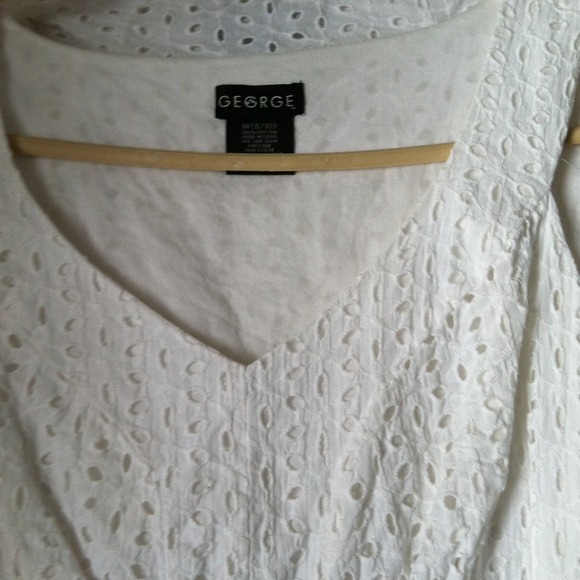 Dress - Picture 3 of 4
