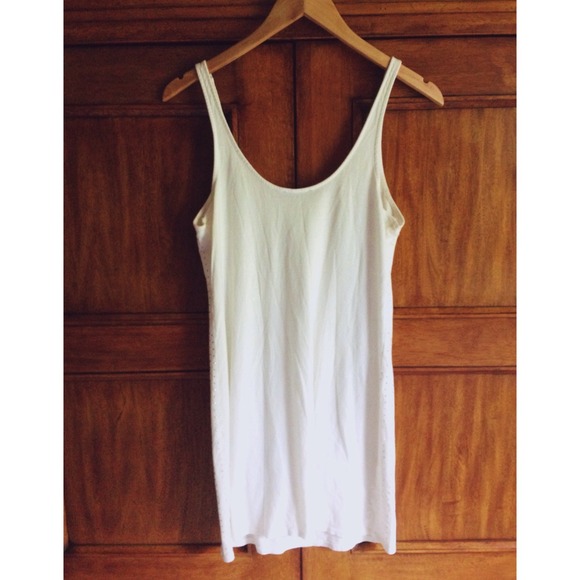 🚫Sold in bundle!🚫Express White Tank/Dress - Picture 4 of 4