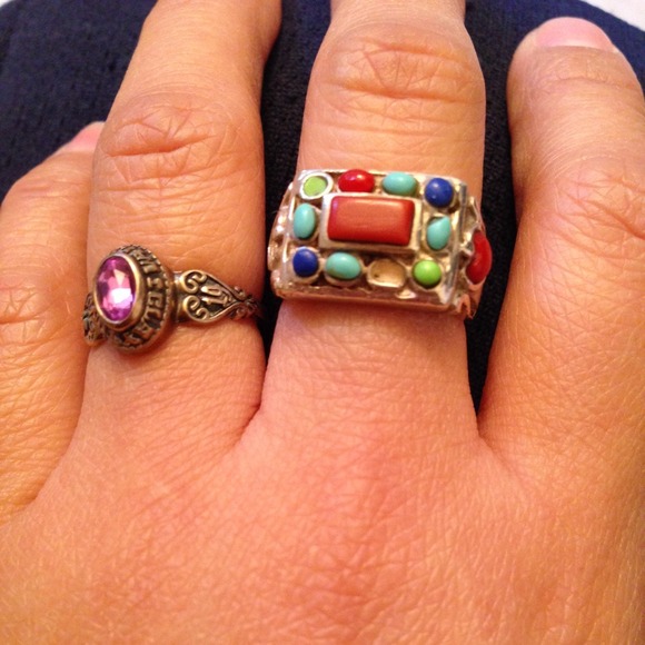 Colored stoned ring - Picture 3 of 3