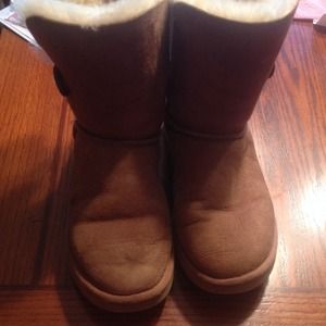 Ugg bailey button boots