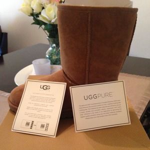Brand New Chestnut Ugg Boots