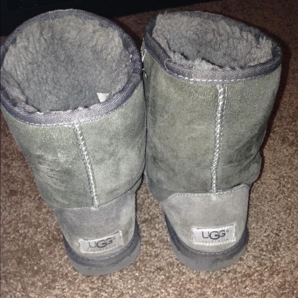 Grey uggs!
