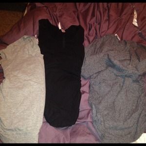BUNDLED✨Lot of three maternity shirts