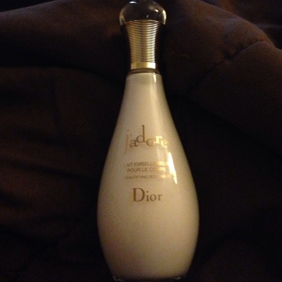 Jadore body milk