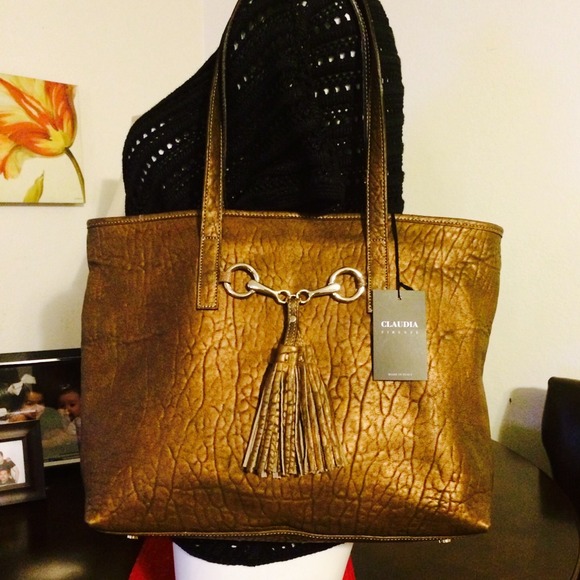Claudia Firenze Handbags - 💗Reduced💗Claudia Firenze Italian Leather Tote