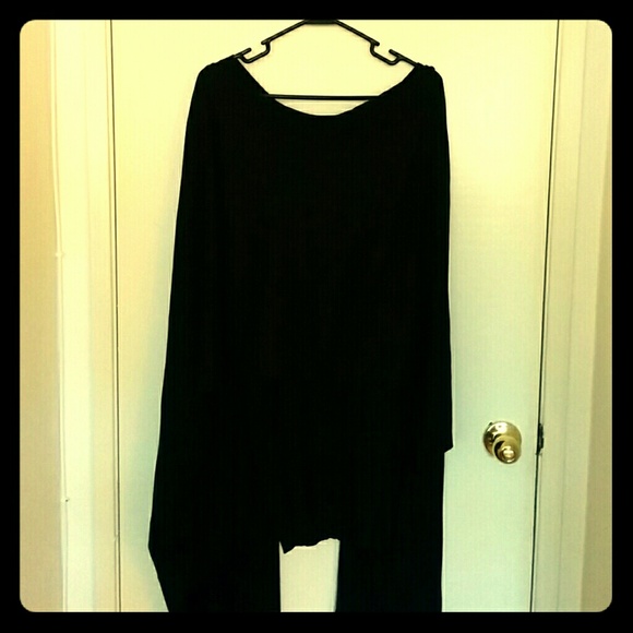 Overtsized shirt w scarf attached