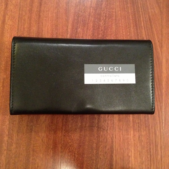 SOLD ✨HP 5.10✨ Authentic new leather Gucci wallet - Picture 4 of 4