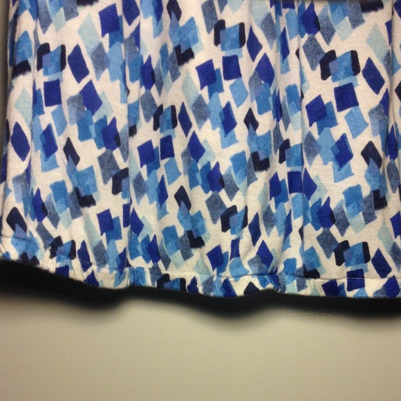 Tank Top - Picture 3 of 4