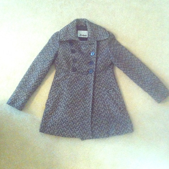 BLK/WHT guess Los Angeles coat ☀REDUCED PRICE!!!☀