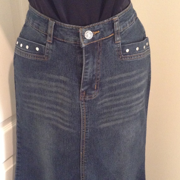 ❣❣Awesome skirt with cute details - Picture 2 of 4