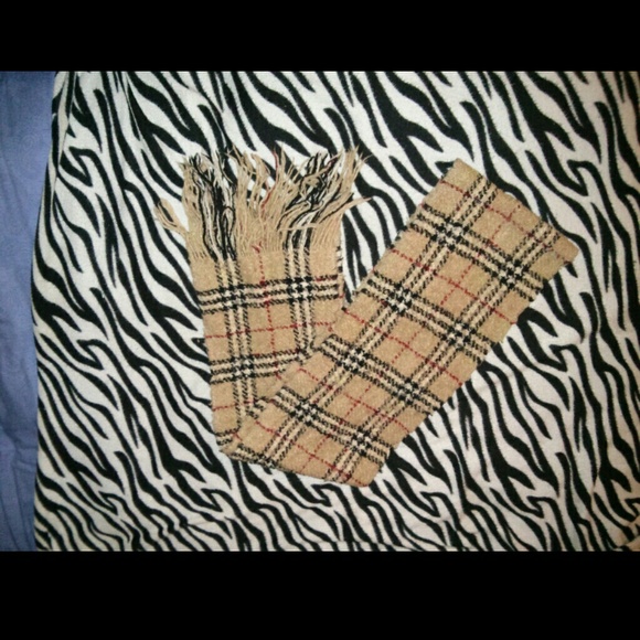 Burberry scarf