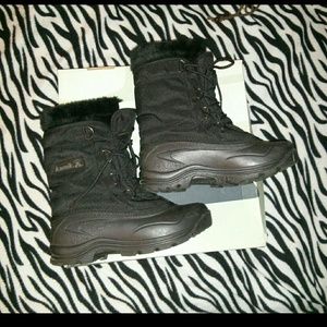 Womens snow boots by Kamik