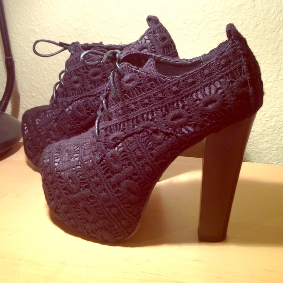 Forever 21 Shoes - Black patterned platform heels