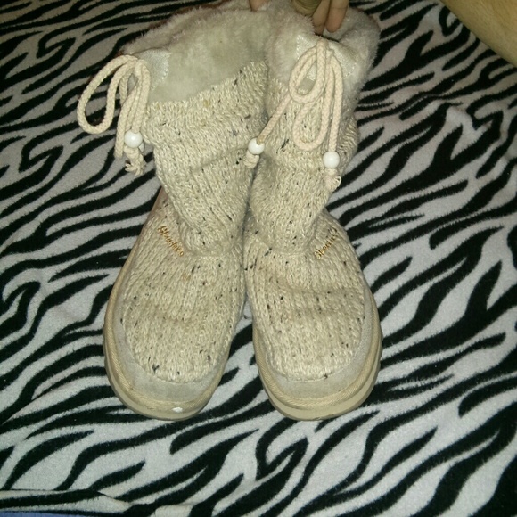 *Reduced**Sketchers sweater boot