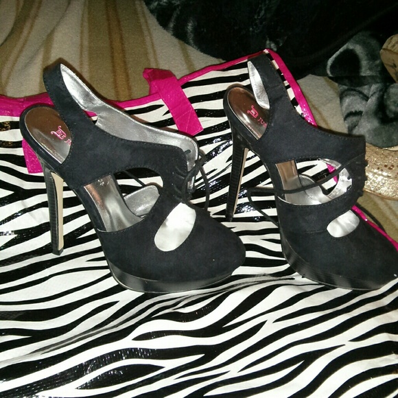 Just Fab shoe heel