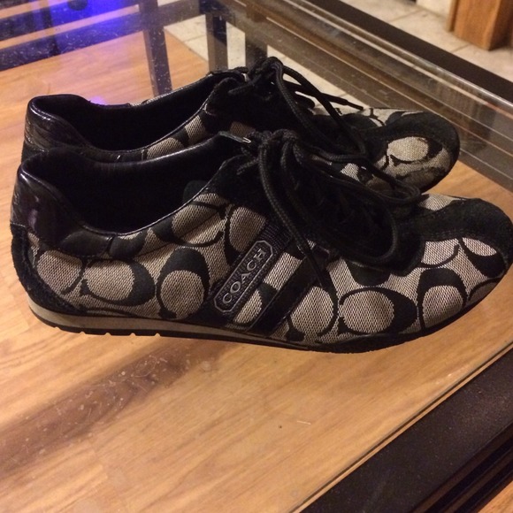 💖REDUCED Black and grey coach shoes!!