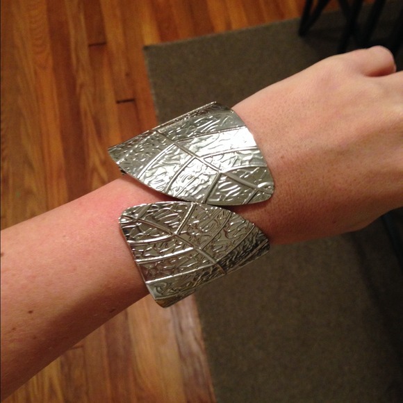 Jewelry - Silver cuff bracelet