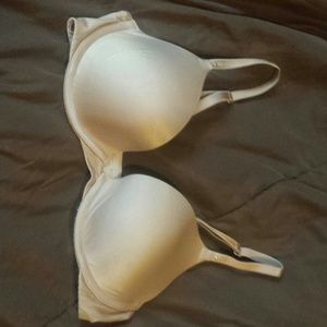 Victoria Secret 34b bra nude Biofit Demi  Uplift.