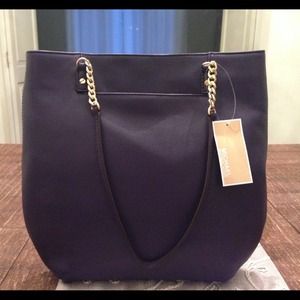 NWT Authentic Michael Kors Jet Set chain tote