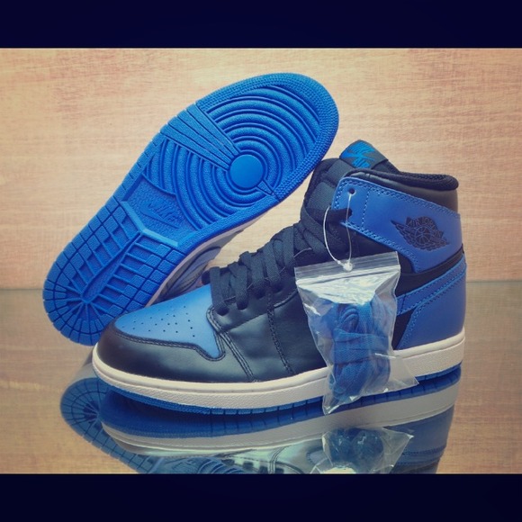 100% authentic DS Royal blue 1s only men's sizes - Picture 1 of 1