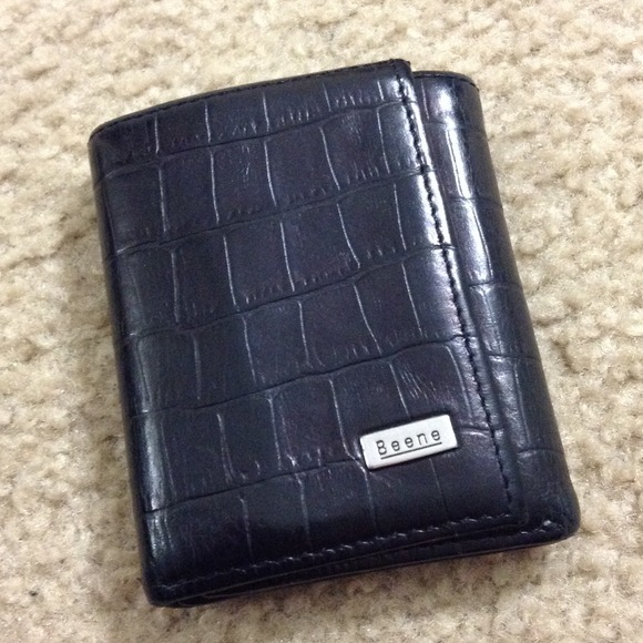 🚫sold in a bundle🚫 Men's tri-fold wallet