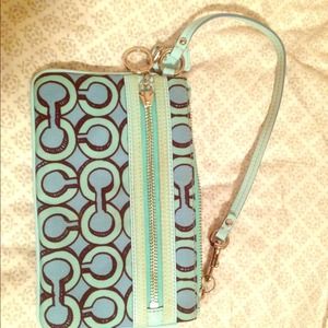 Coach Poppy Wristlet